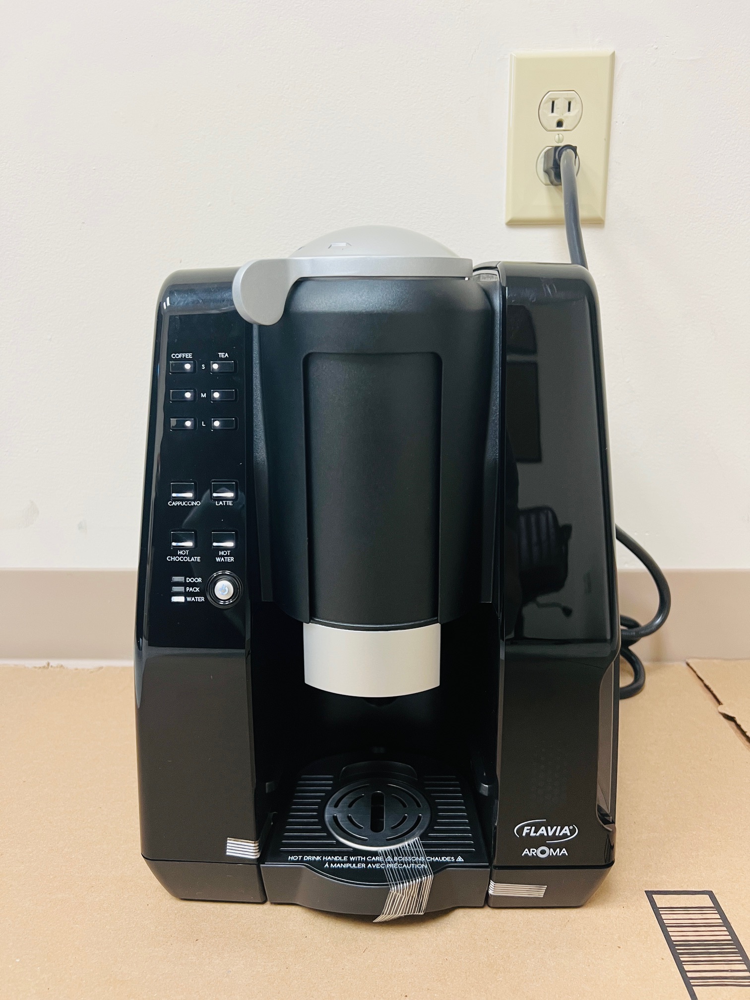 FLAVIA Aroma Single-Serve Brewing System 2.53-Quarts, 1400-Watts