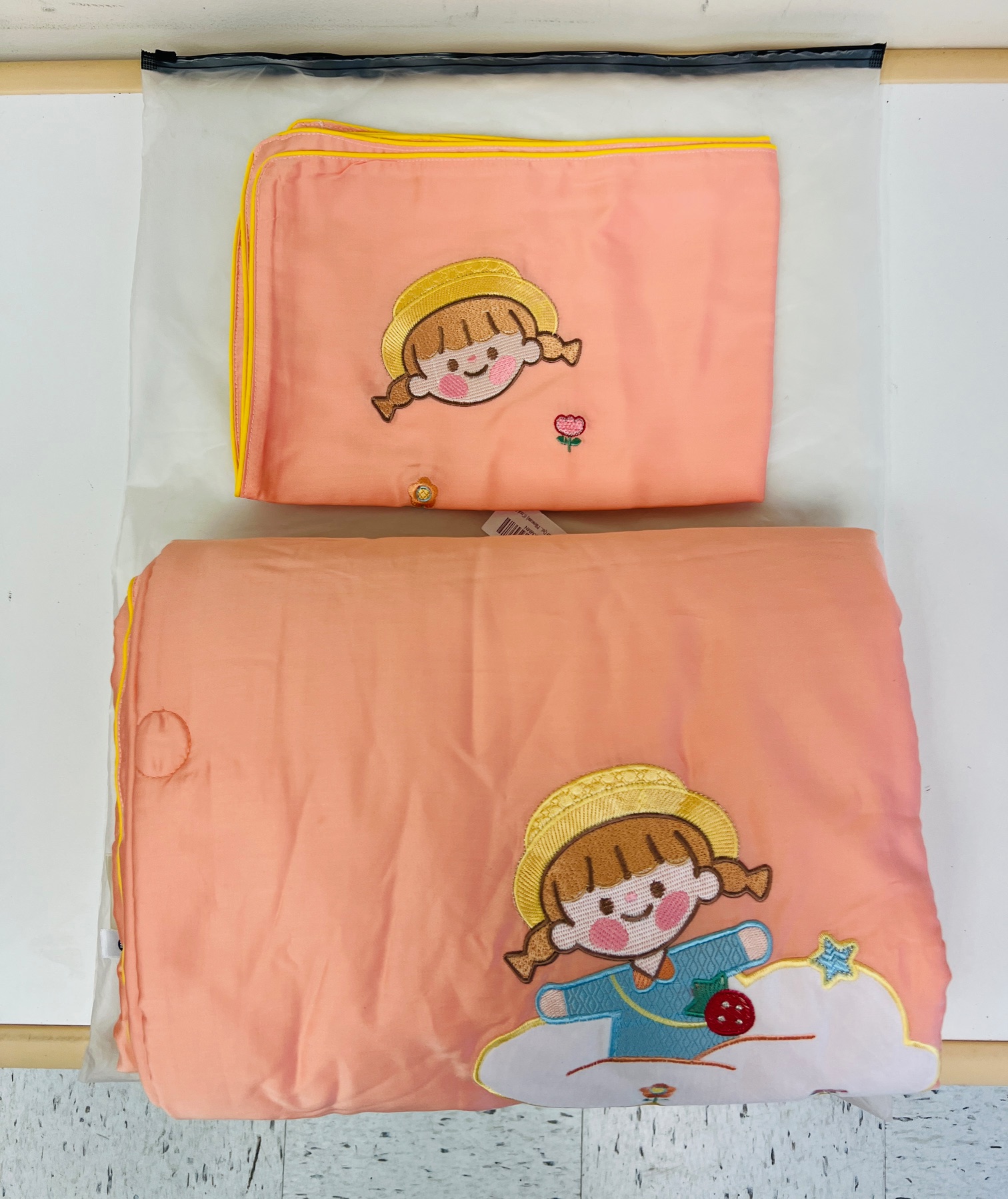 Yilinata Kids Twin Size Cooling Quilt and 2 Pillow-Cases 59x79-inches.