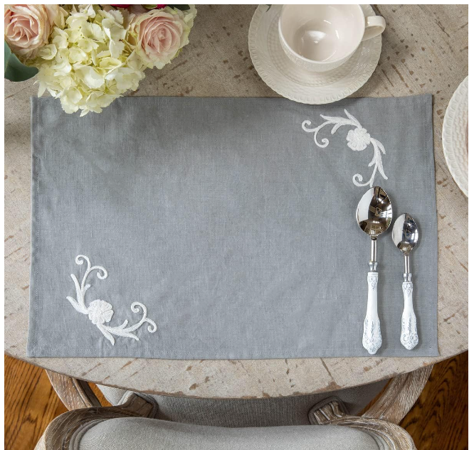 Park Hill Collection Cosette Embroidered Linen Place Mats (4), 19-inch Length