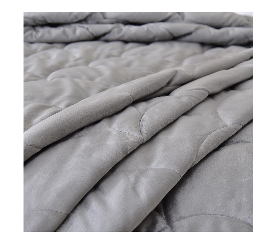 HORIMOTE HOME Velvet Quilt Set Twin Size, Grey Luxury Velvet Comforter Set 2 Pieces Soft Warm Bedding Set Coverlet with 1 Sham, Geometric Pattern Quilted Bedspread for All Season