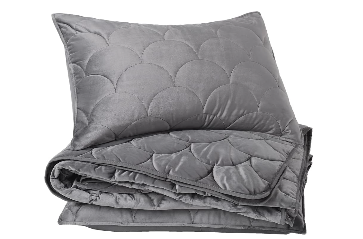 HORIMOTE HOME Velvet Quilt Set Twin Size, Grey Luxury Velvet Comforter Set 2 Pieces Soft Warm Bedding Set Coverlet with 1 Sham, Geometric Pattern Quilted Bedspread for All Season